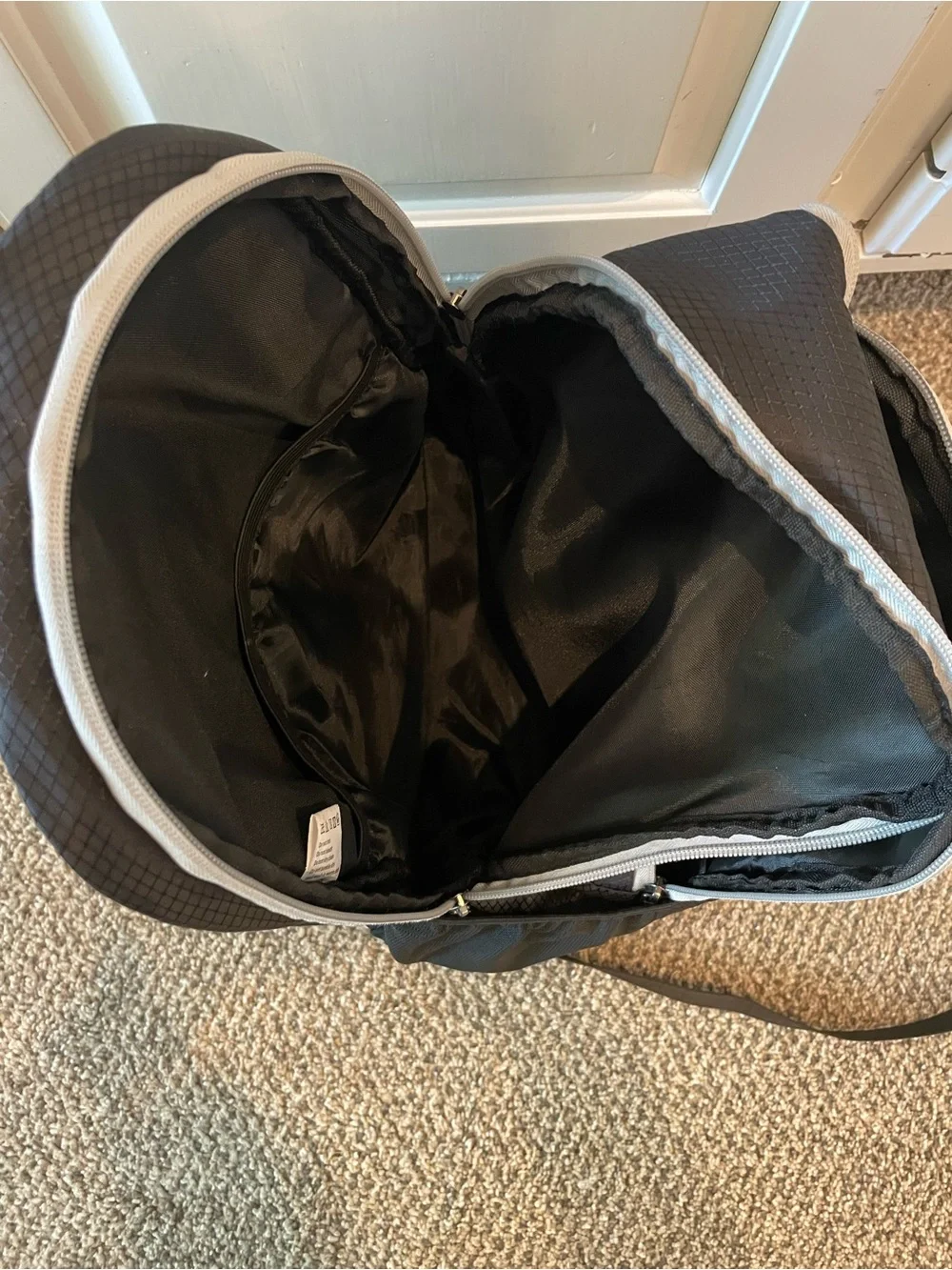 Spoengru Black Backpack with Gray Trim and Multiple compartments